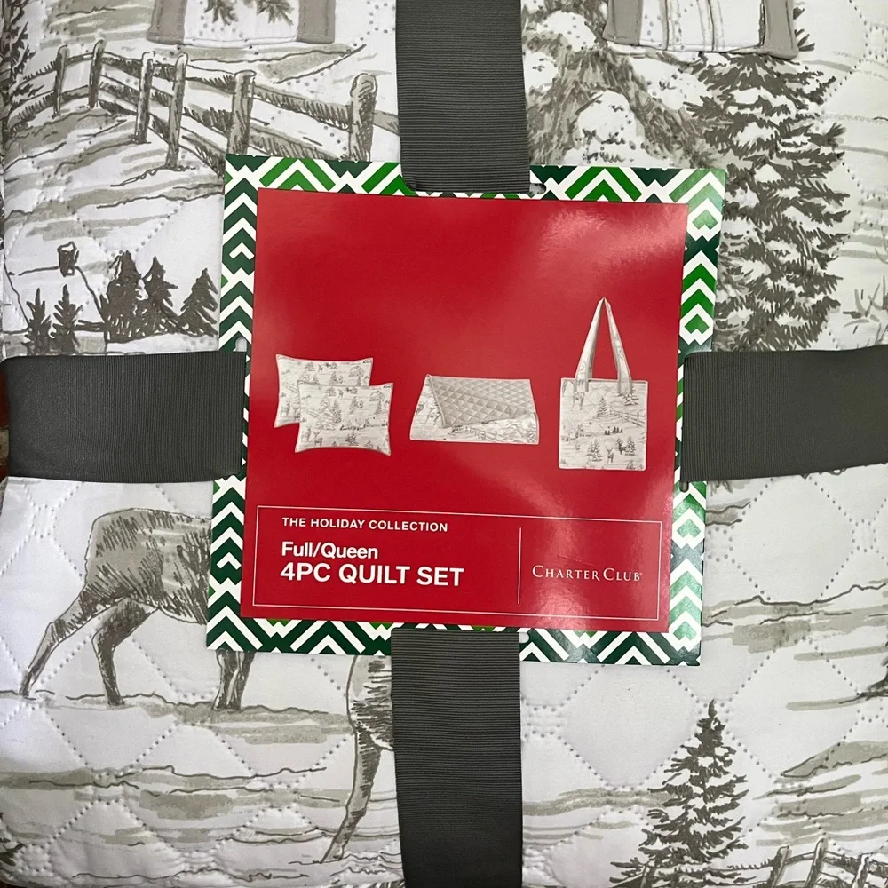 The holiday collection full/queen four piece quilt set new with tags